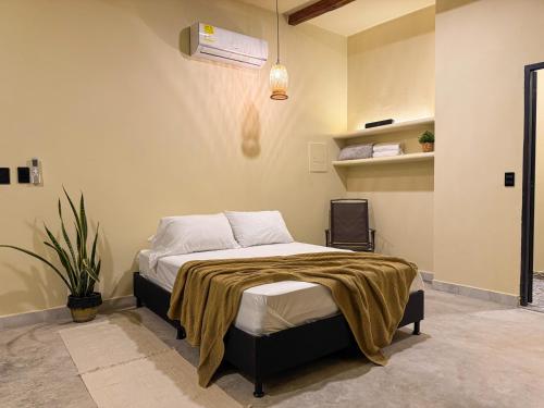 Cabaña Privada con Jacuzzi en la Hacienda Nápoles in Unknown City, Colombia