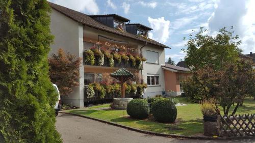 Ferienwohnung Zeller — 4-Star Luxury Hotel in Tengen, Germany