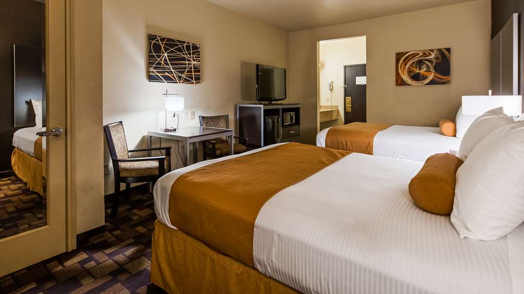 Best Western Windsor Pointe Hotel & Suites Frost Bank Center - photo 11