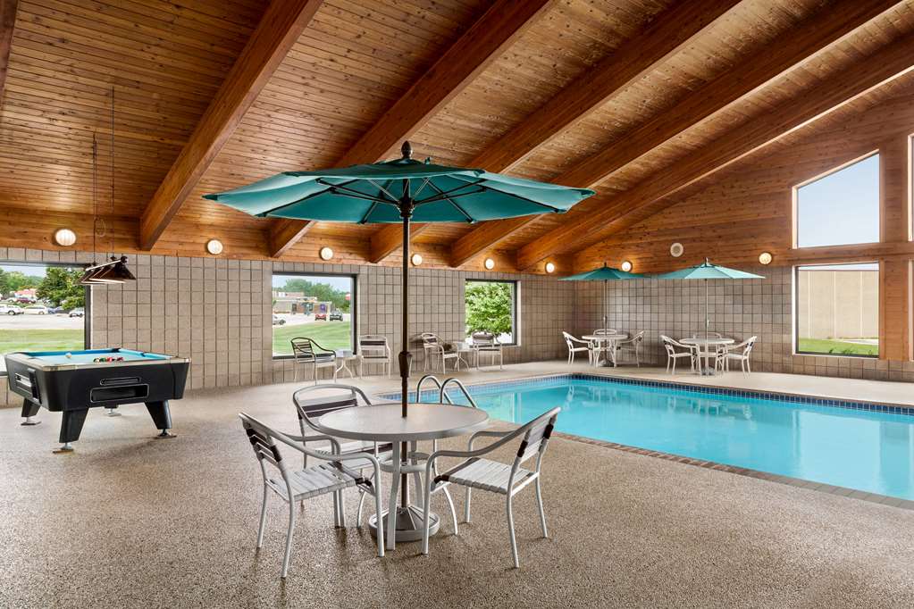 AmericInn by Wyndham Sauk Centre - photo 10