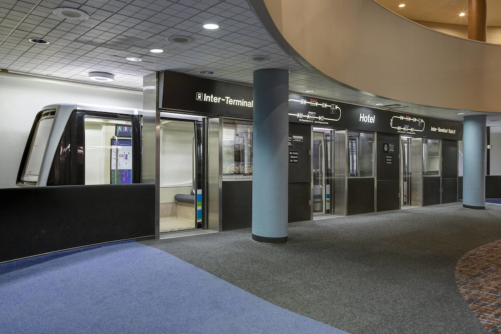 Houston Airport Marriott at George Bush Intercontinental - photo 34