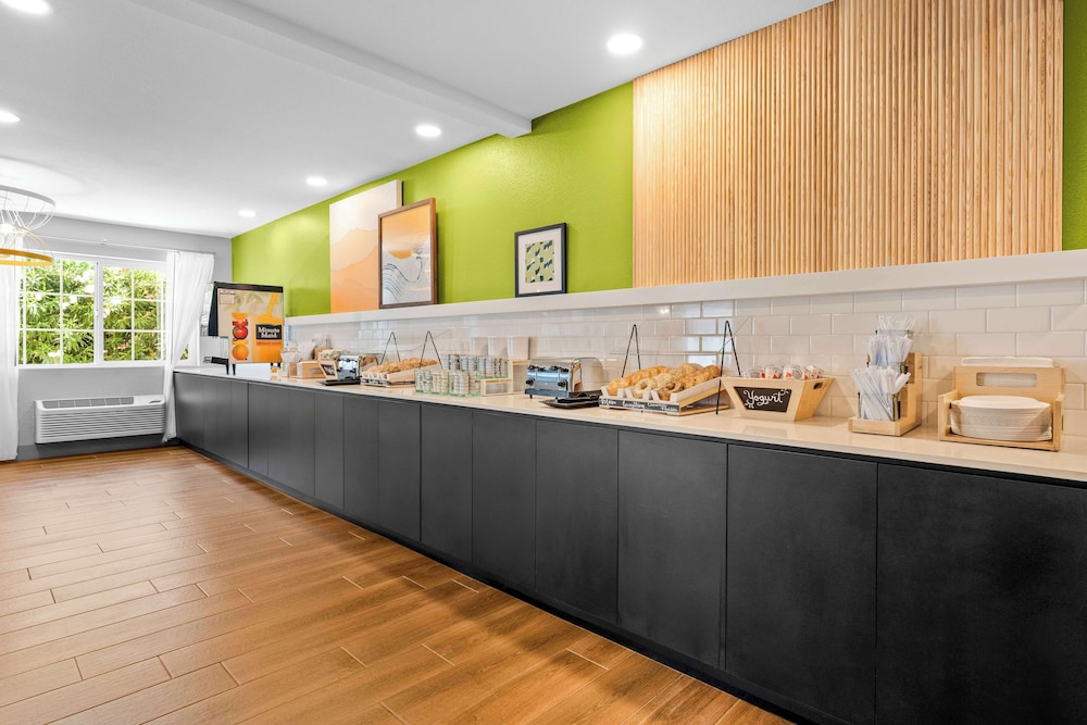 Spark by Hilton Modesto - photo 17
