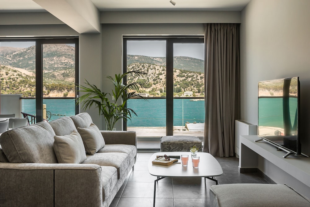 The Twelve Suites collection — 4-Star Luxury Hotel in Kefalonia, Greece