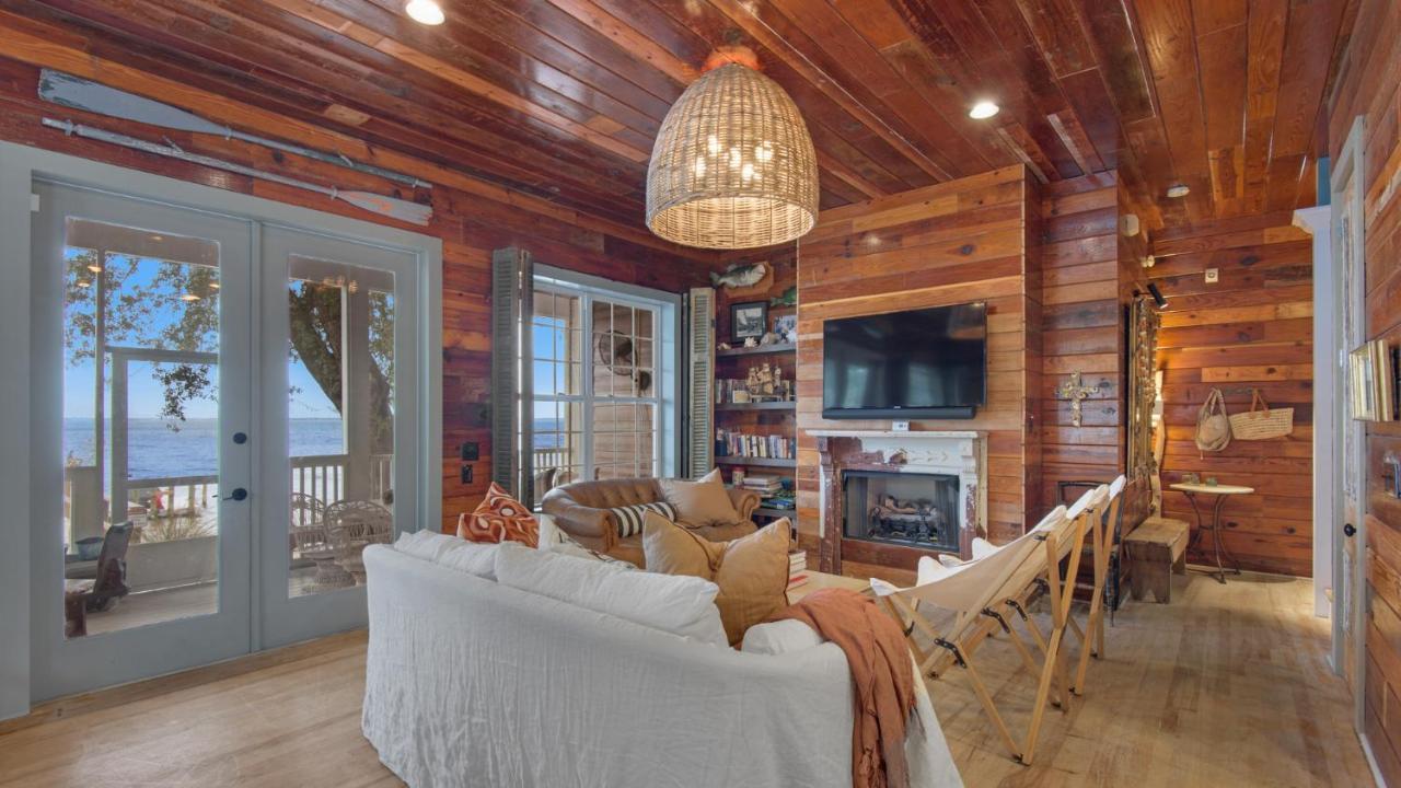 Dock of the Bay in Unknown City, United States