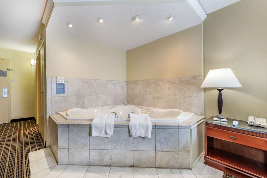 Best Western Plus Bridgeport Inn - photo 34