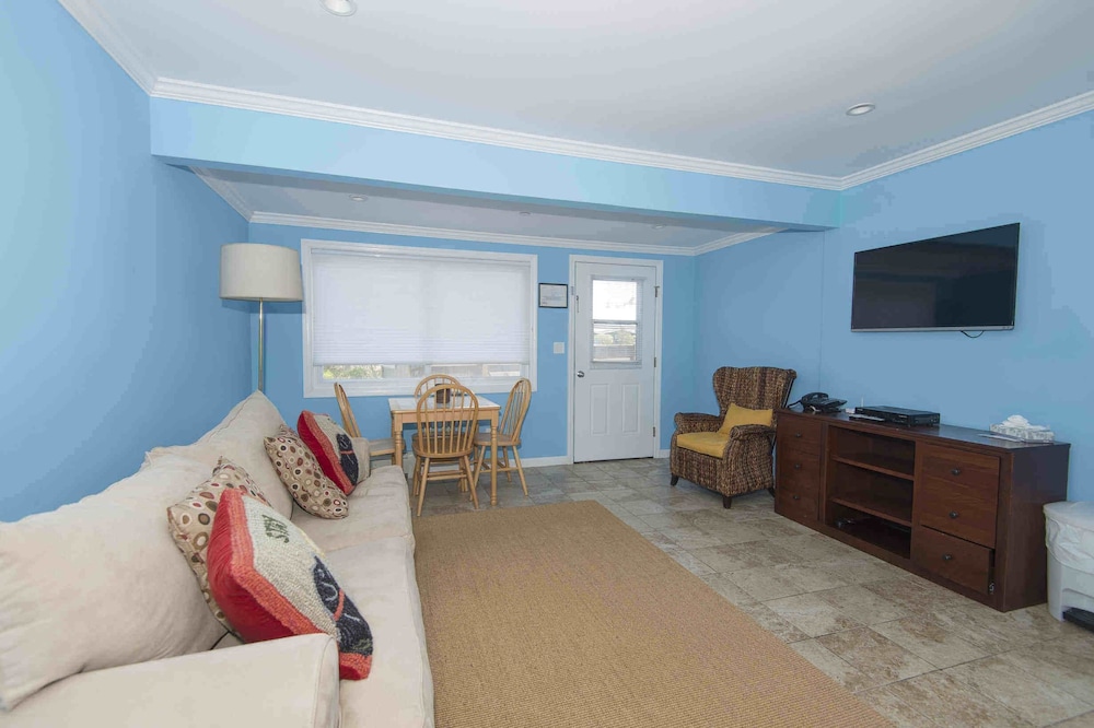 Driftwood Resort - photo 227