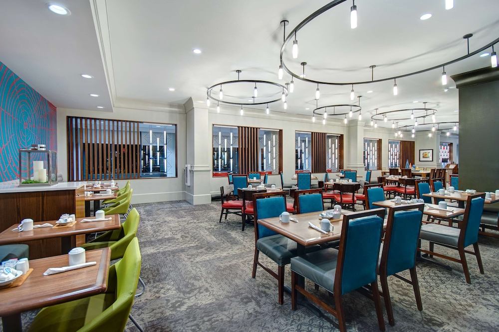 Hilton Garden Inn Terre Haute - photo 66