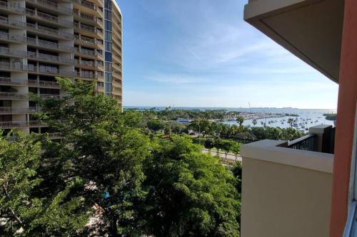 Relaxing Condo Hotel In The Grove Free Parking in Miami, United States