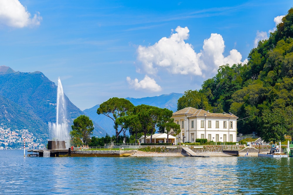 Residence Eden Camelia 6 — 4-Star Luxury Hotel in Argegno, Italy