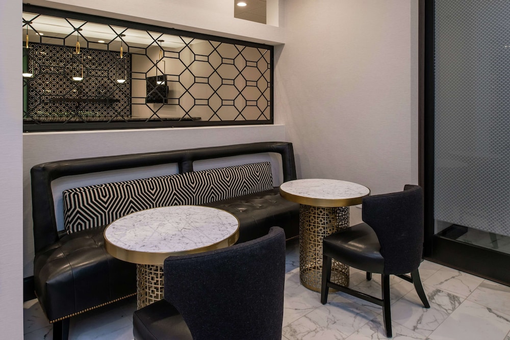 Hampton Inn & Suites Winston Salem Downtown - photo 45