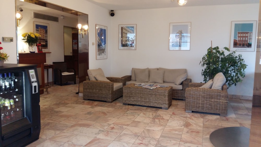 Hotel Le Dauphin — Arcachon — photo 4