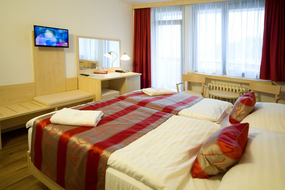 Hotel Krystal - carbon neutral hotel in Prague
