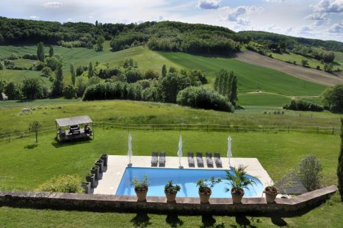 Chambres d'Hôtes Le Relais de Roquefereau — 4-Star Luxury Hotel in Toulouse, France