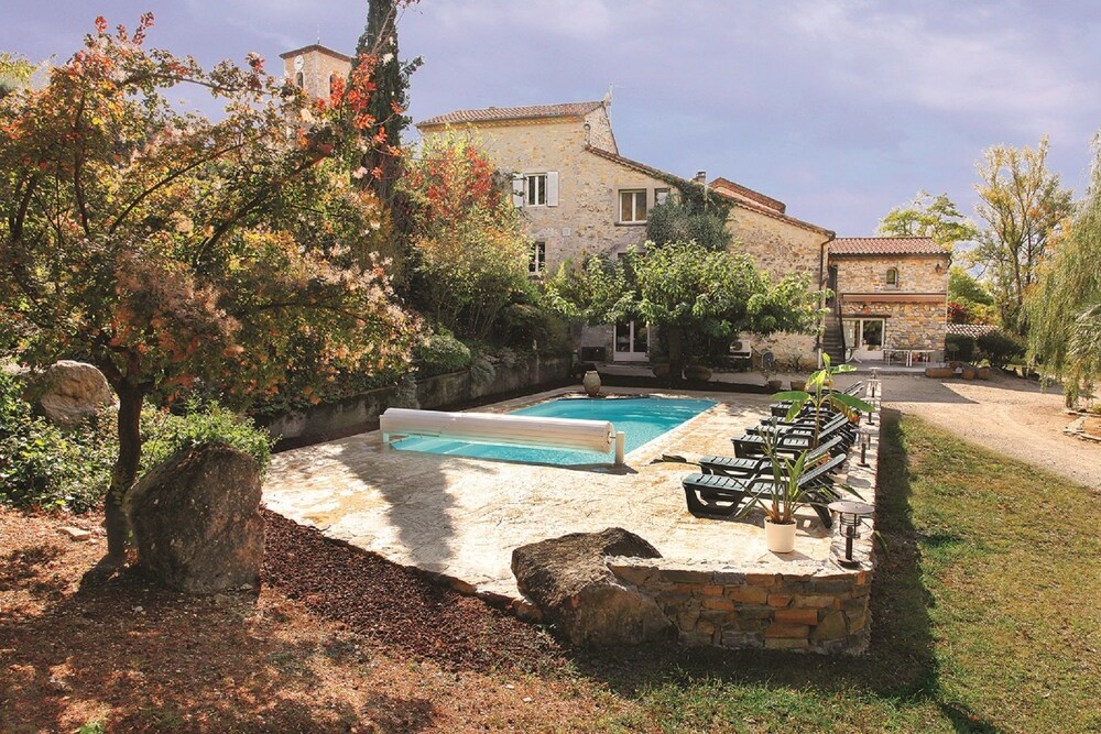 Maison De Chagnol — 5-Star Luxury Hotel in Villeneuve-De-Berg, France
