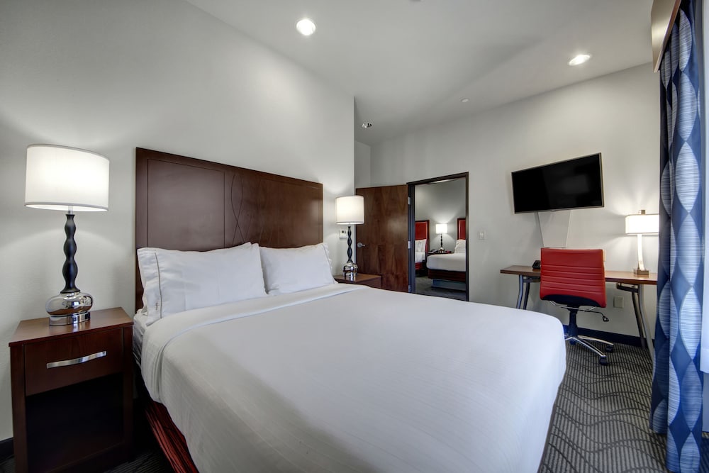Holiday Inn Express & Suites Oklahoma City North by IHG - photo 9
