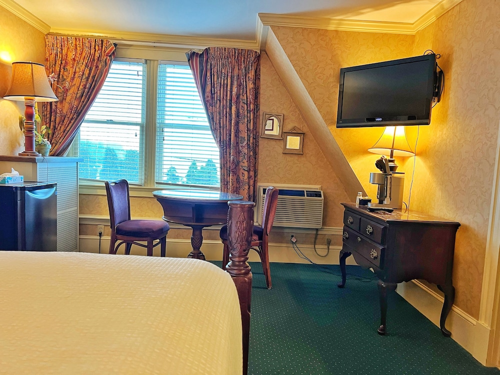 The Winthrop Arms Hotel And Restaurant - photo 38