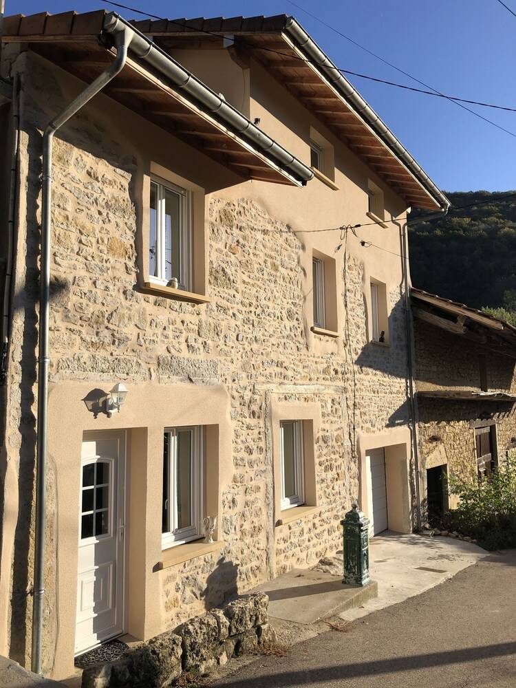 Midori in Saint-Rambert-En-Bugey, France