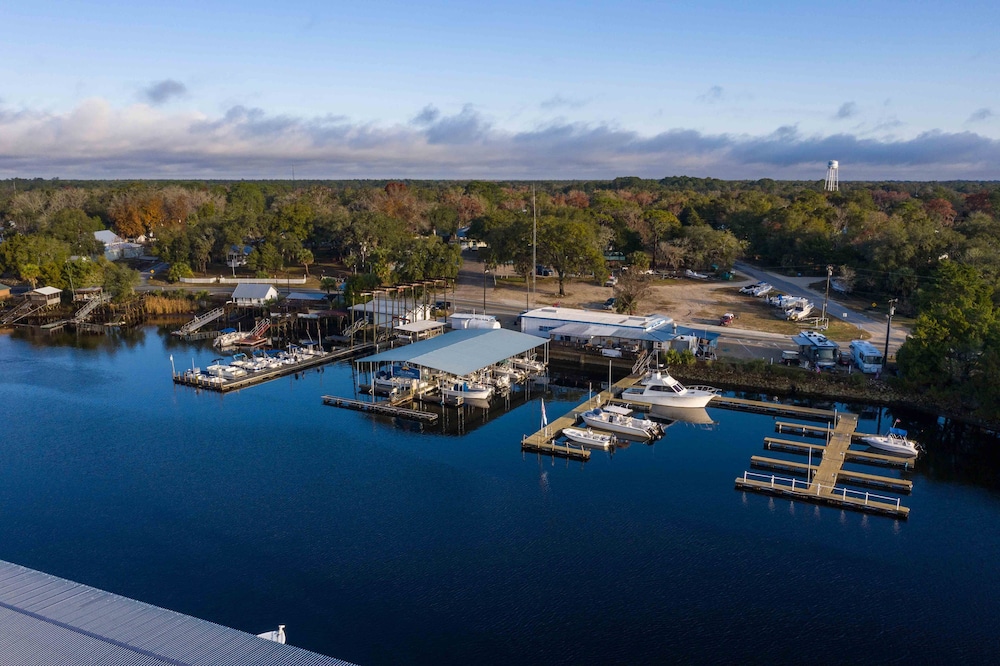 Steinhatchee River Inn - photo 52