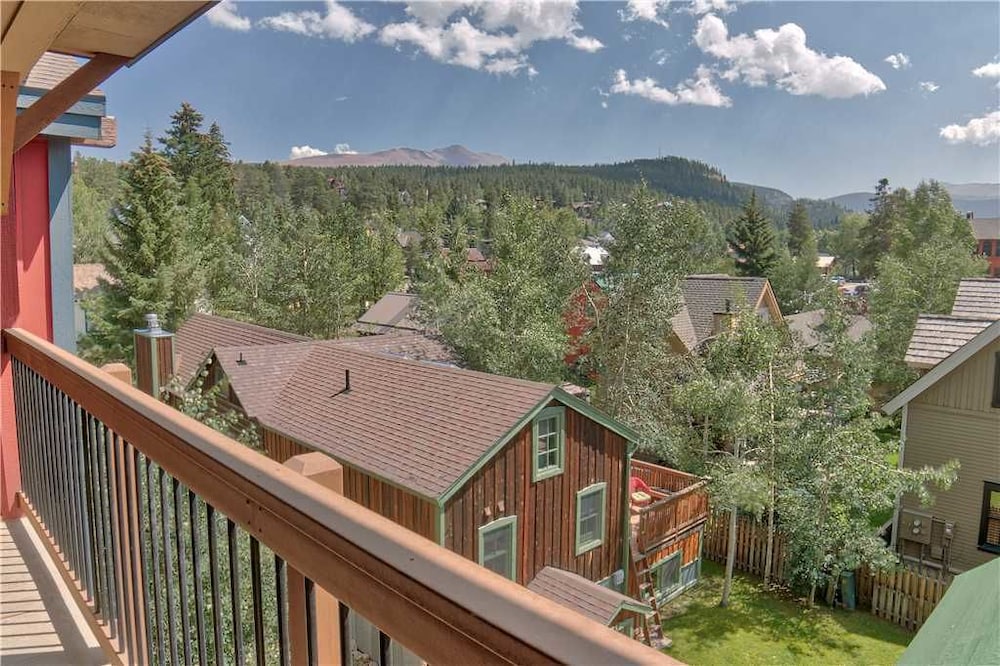 Longbranch 309 Apartment 1 Breckenridge Resort Managers in Breckenridge, United States