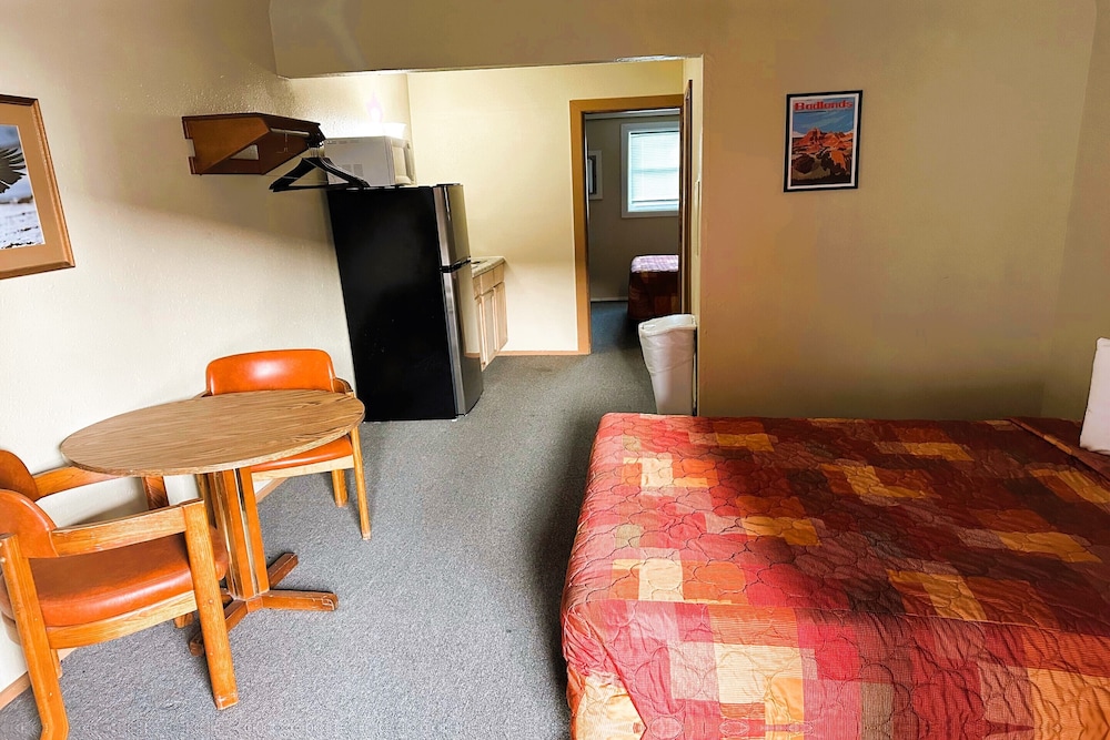 Love Hotels Kadoka by OYO at Badlands SD - photo 26