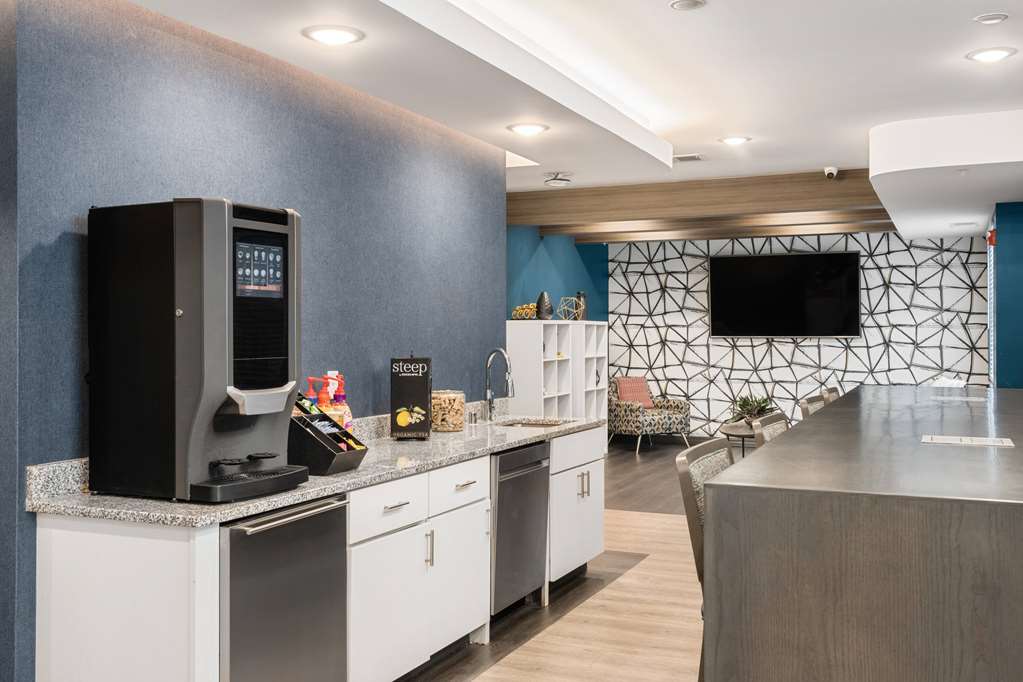 WaterWalk Extended Stay by Wyndham Minneapolis Plymouth - photo 11