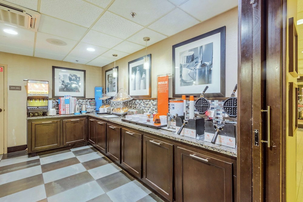 Hampton Inn Tampa International Airport Westshore - photo 53