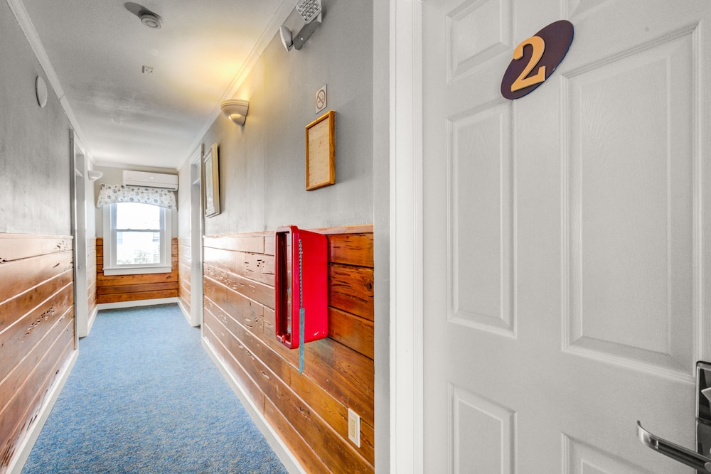 Surf City Hotel - photo 10