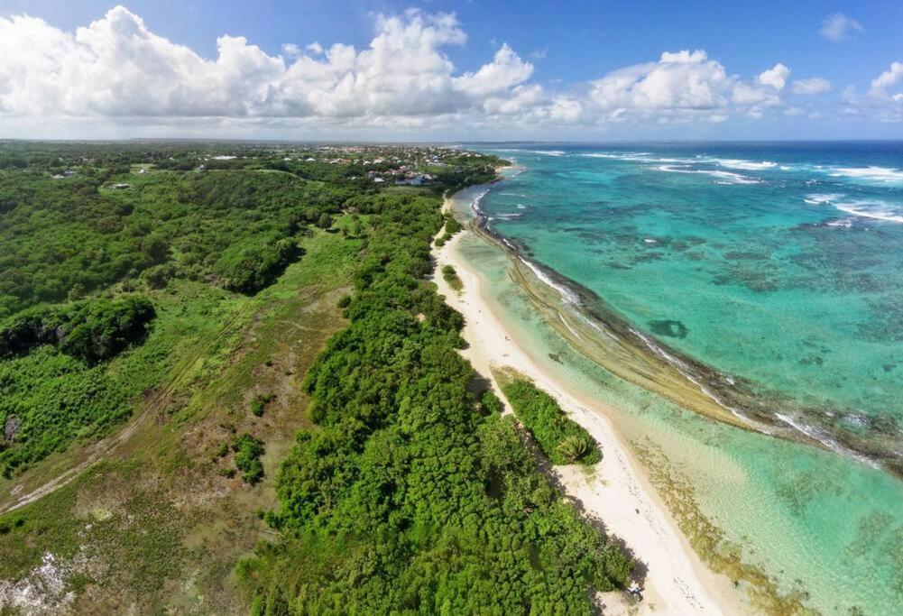 Villa bord de mer au Moule — 4-Star Luxury Hotel in Le Moule, Guadeloupe