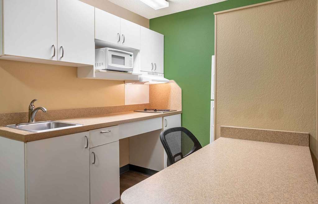 Extended Stay America Suites Chicago Buffalo Grove Deerfield - photo 30