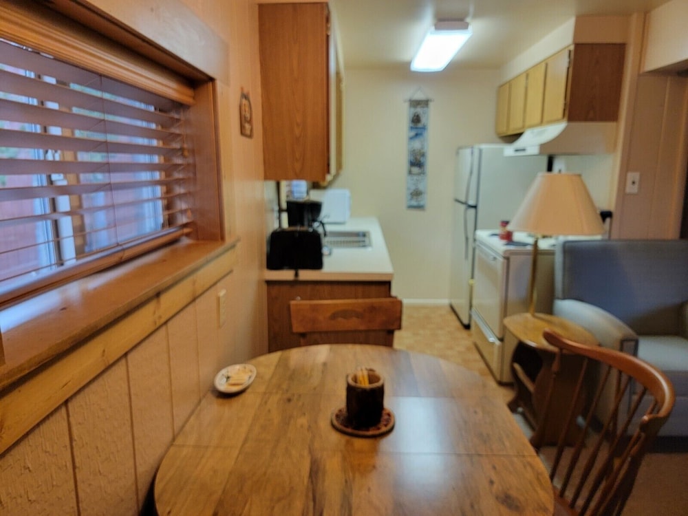 Wagon Wheel Hotel - photo 38