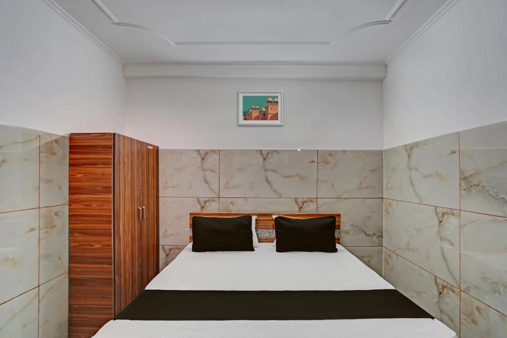 HOtel O The Clarks Inn - last minute hotel in Noida