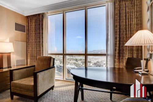 MGM Signature 30 721 1Br2Ba F1 Strip View Balcony