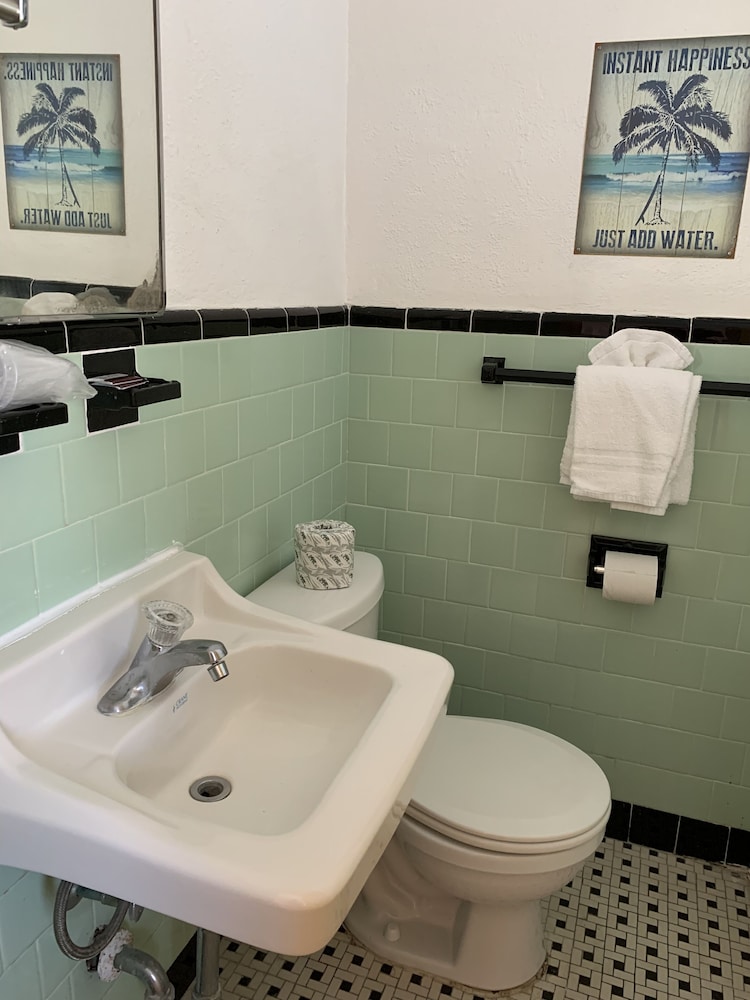 Sunshine Motel - photo 26