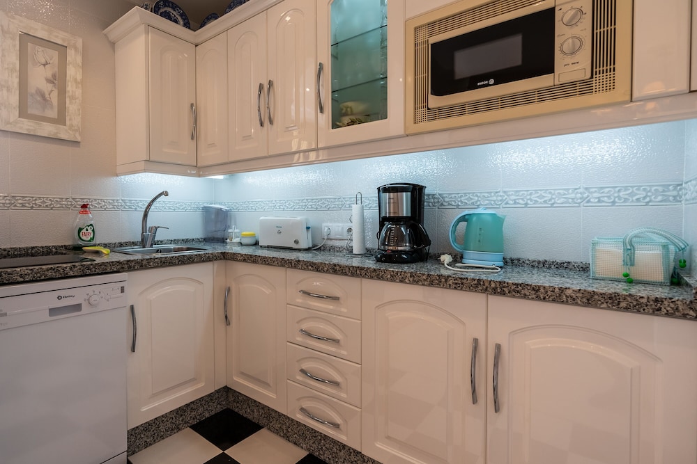 Sur Suites Palmeras 4 — Fuengirola — photo 3