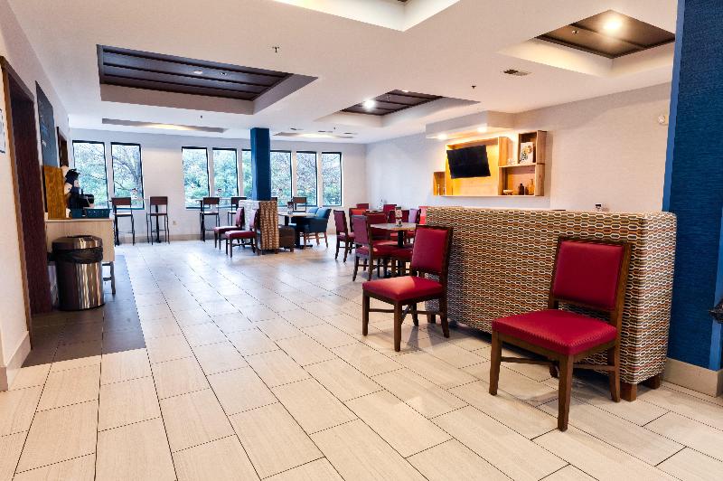 Holiday Inn Express Hotel & Suites Goshen by IHG - photo 23