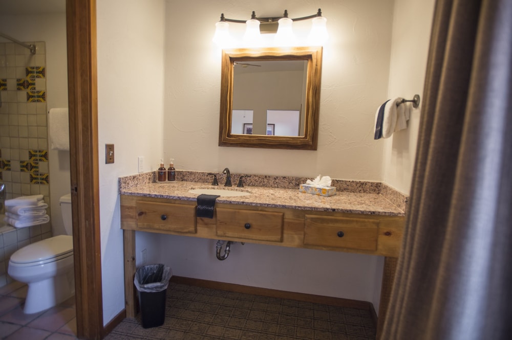 Table Mountain Inn - photo 45