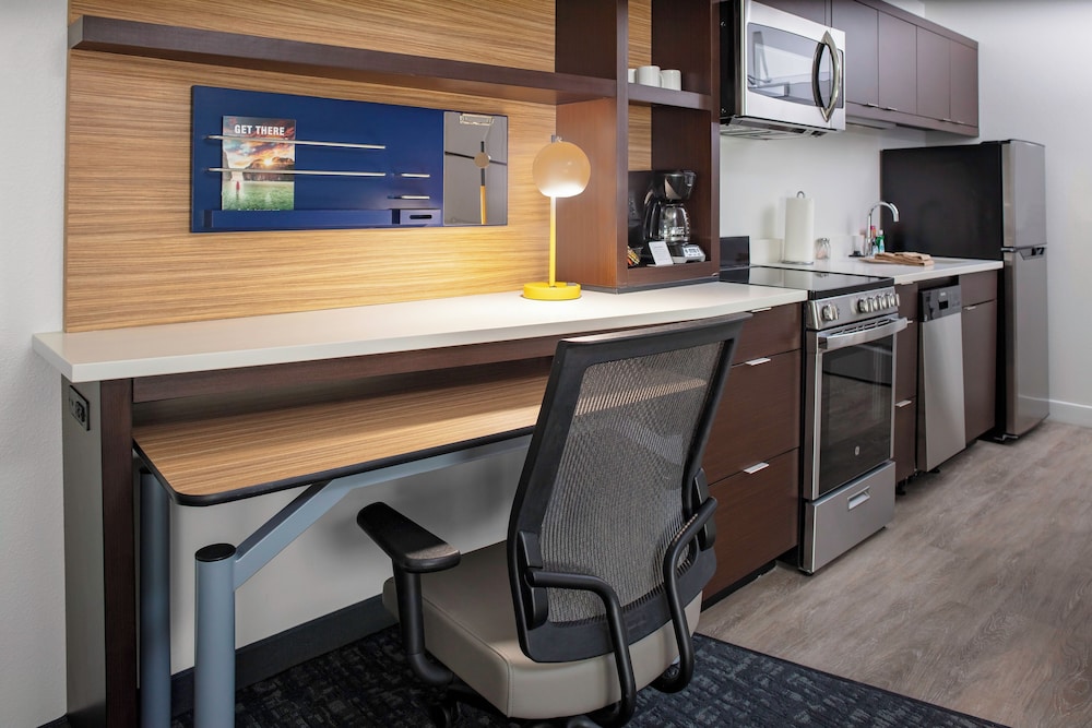 TownePlace Suites by Marriott Orlando Airport - photo 9