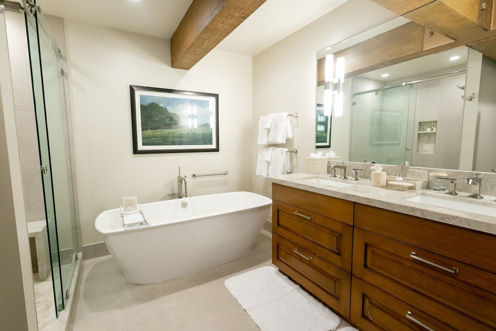 Luxury Four Bedroom Suite with Three Hot Tubs 4 Apartment Hotel by RedAwning - photo 19