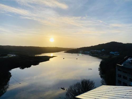 Apartment 6 @ Clifden Bay Apartments — 4-Star Luxury Hotel in Clifden, Republic of Ireland
