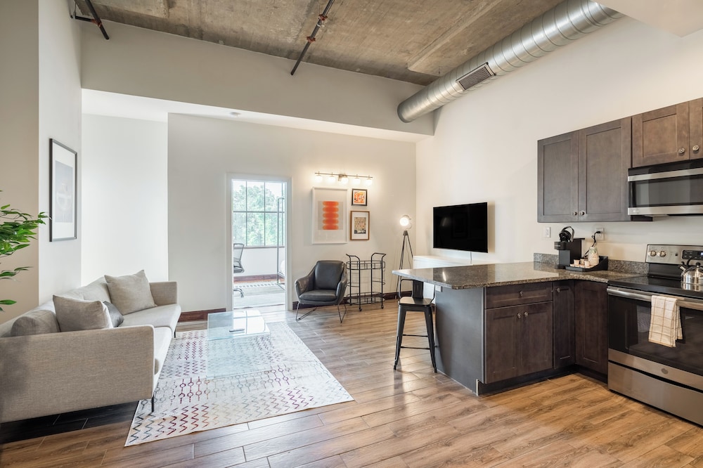 Sosuite at Independence Lofts - photo 136