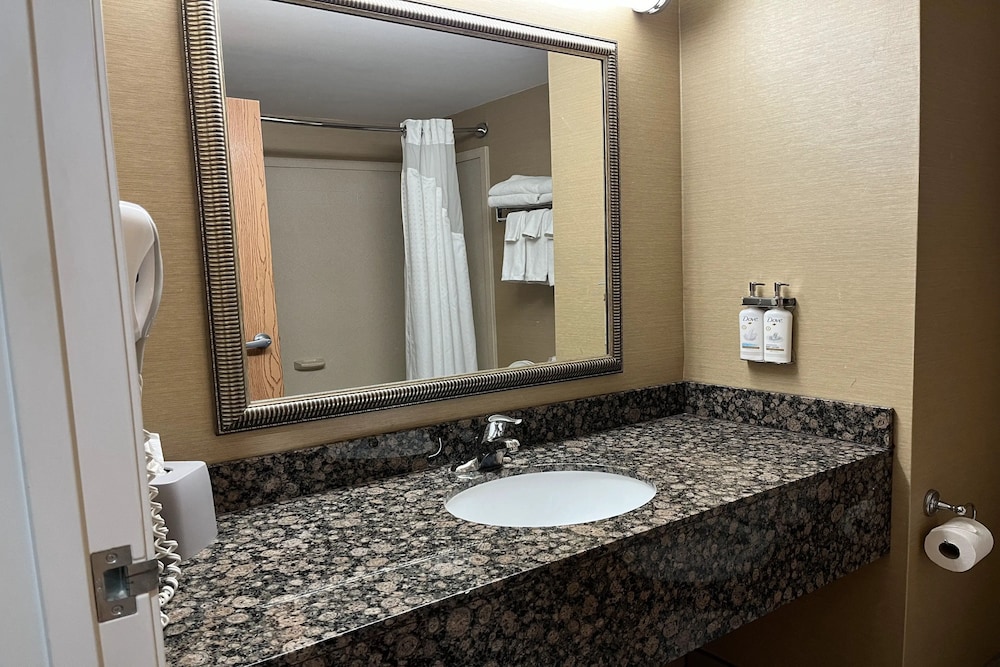 Holiday Inn Express Charles Town by IHG - photo 16