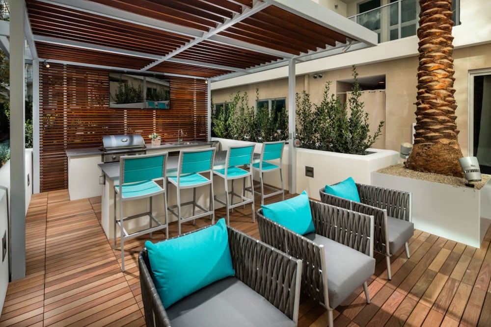 Resort Style Suites in Downtown LA - photo 60