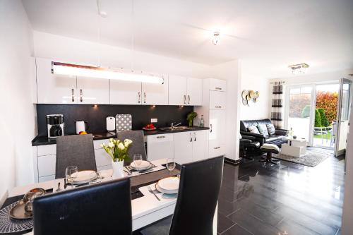 Blankwasserweg 57 Wohnung 5 — 4-Star Luxury Hotel in Gromitz, Germany