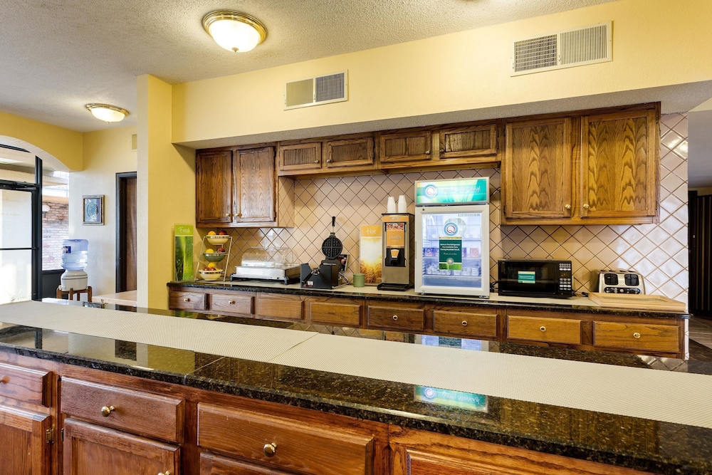 Quality Inn Blytheville I 55 - photo 21