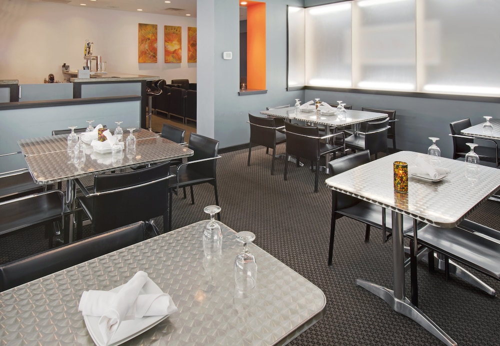 Holiday Inn Lincoln Southwest by IHG - photo 13