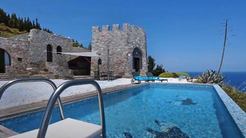 Sirens Villas Pyrgos Infinity Sea Views — 4-Star Luxury Hotel in Skopelos, Greece