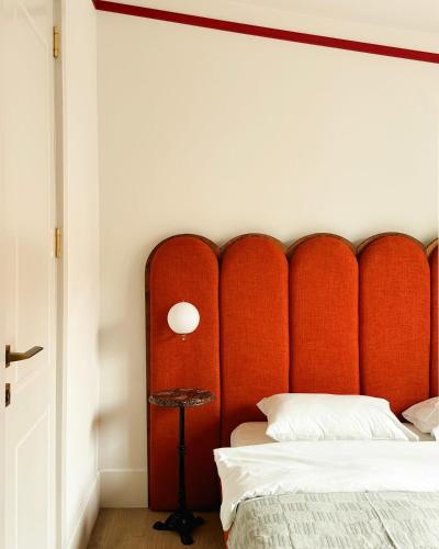 Chic Studio near Fabrika By Wehost
