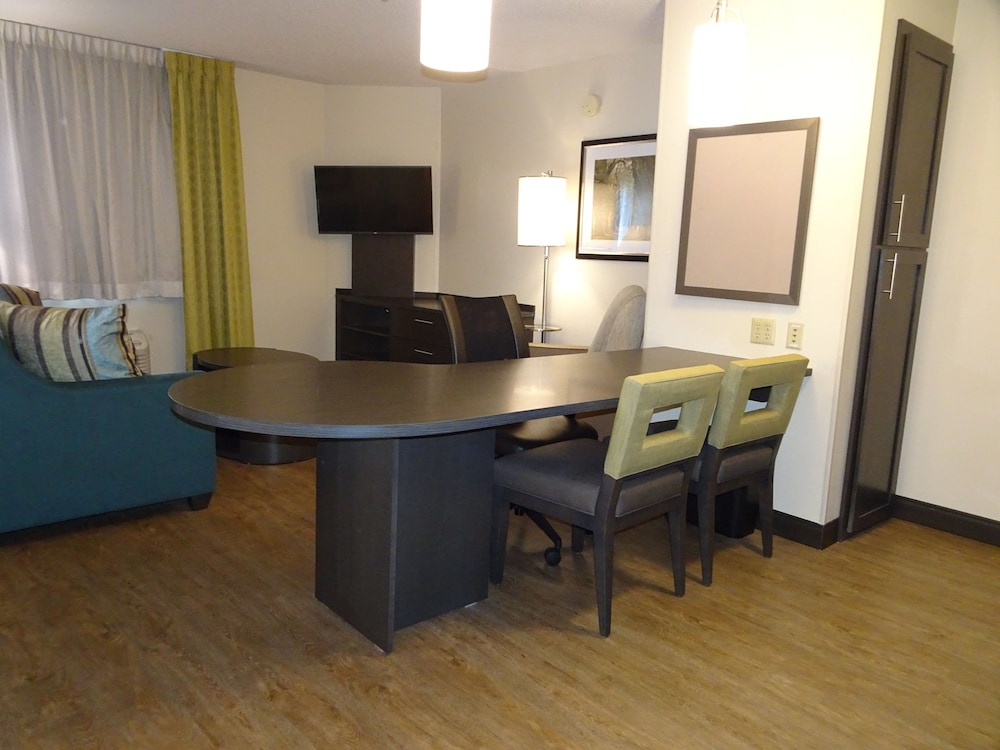 Candlewood Suites Glen Allen Short Pump by IHG - photo 15