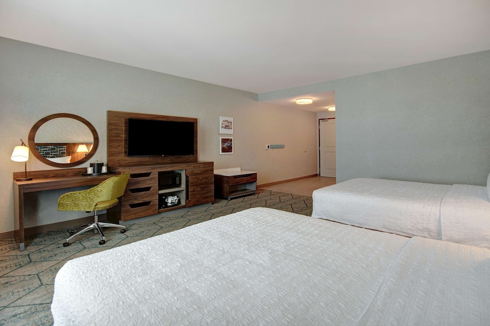 Hampton Inn & Suites Sunnyvale Silicon Valley - photo 14