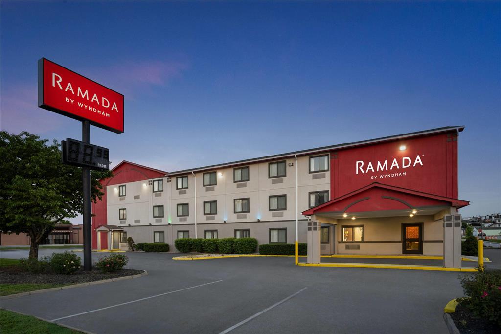 Ramada by Wyndham York Harrisburg Hershey - photo 3
